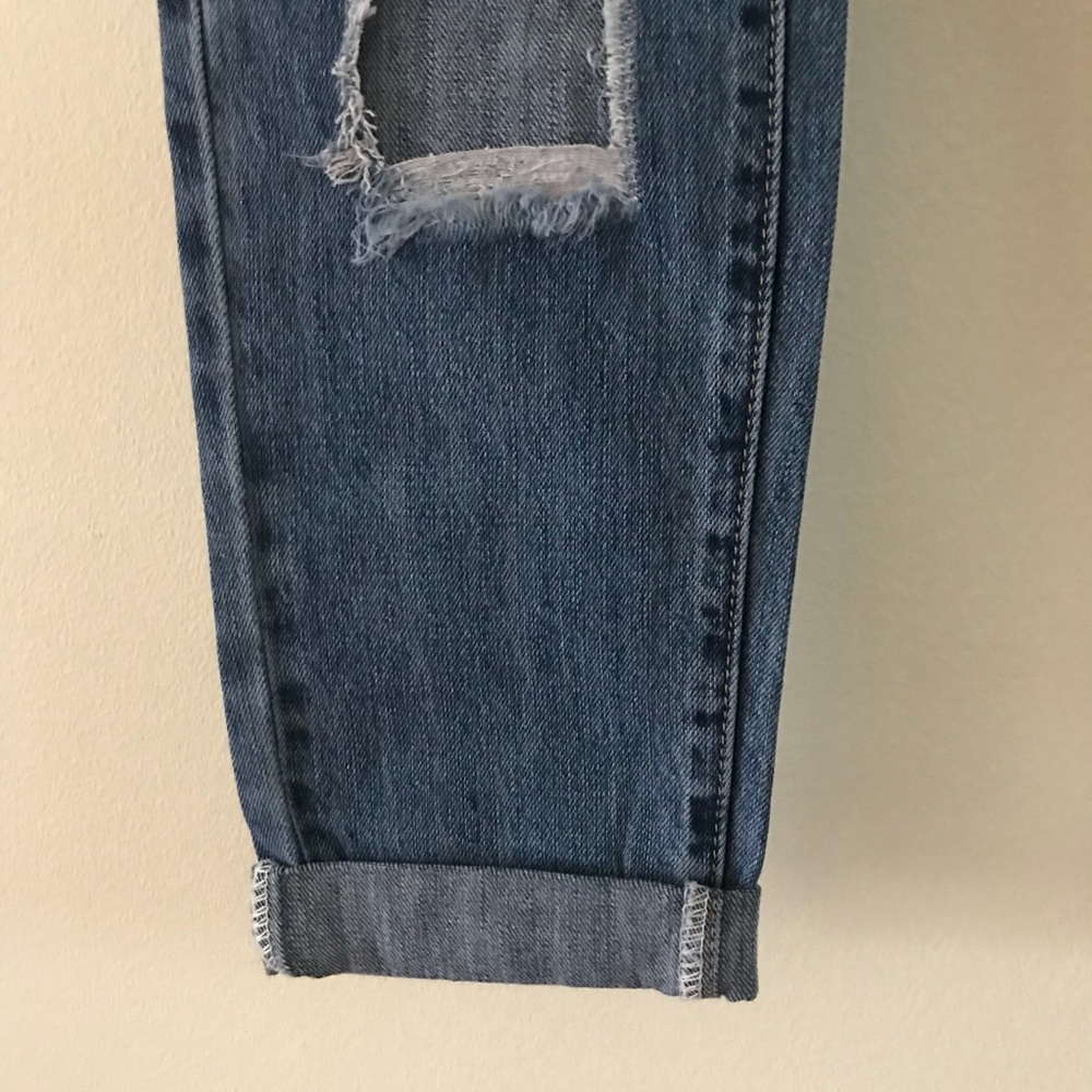 ♦️SOLD♦️ Distressed Denim Jeans By Swan - Picture 5 of 8